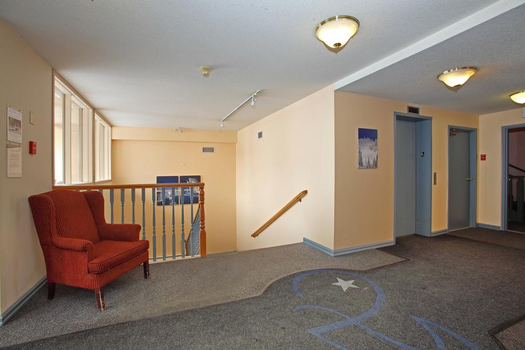 The Vance Creek Hotel & Conference Centre Silver Star Exterior foto